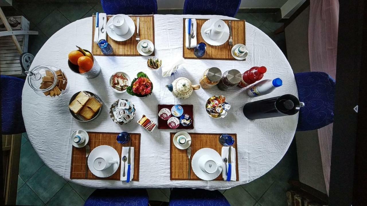La Casa Sui Tetti Bed & Breakfast Наполи Екстериор снимка