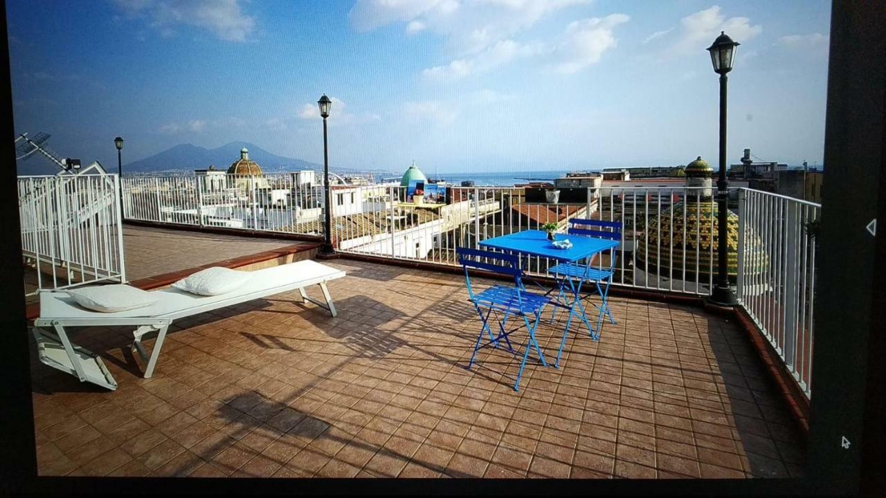 La Casa Sui Tetti Bed & Breakfast Наполи Екстериор снимка